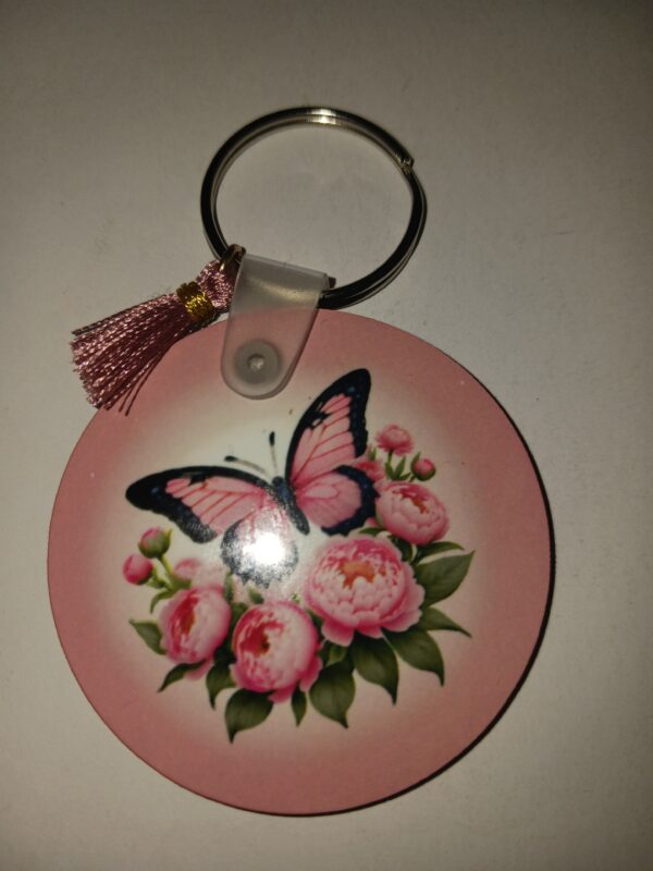 Butterfly With Peony Flowers Round Keychain